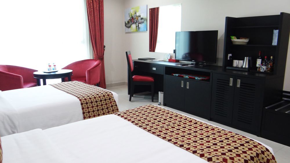 Crystal Palace Hotel Al-Manamah Bagian luar foto