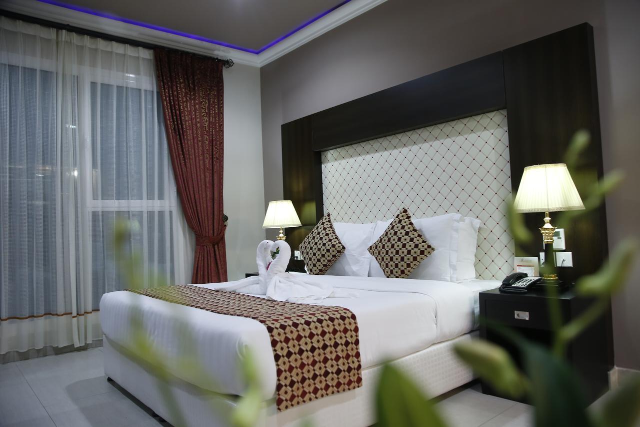 Crystal Palace Hotel Al-Manamah Bagian luar foto