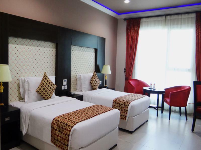 Crystal Palace Hotel Al-Manamah Bagian luar foto